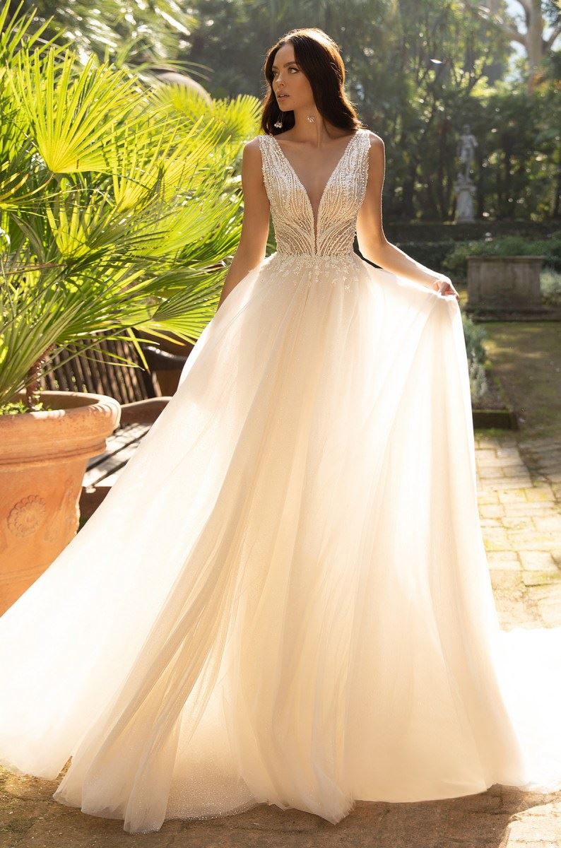 New Arrivals: Luce Sposa. Desktop Image