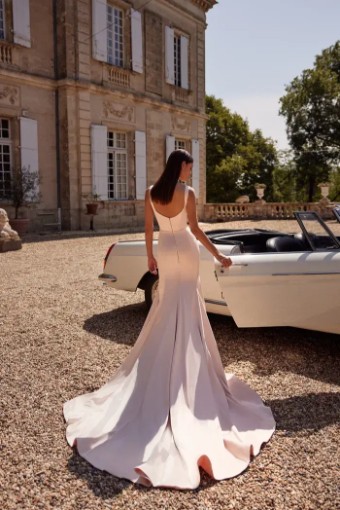 Luce Sposa Style #Elle #1 Ivory thumbnail
