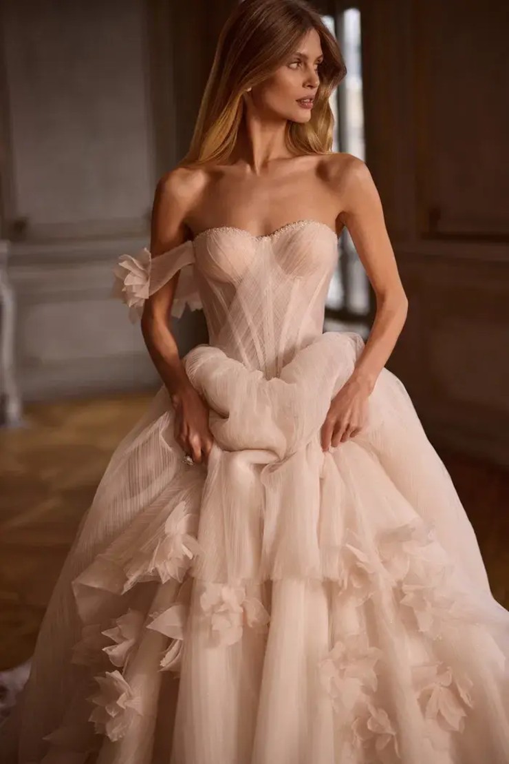 Luce Sposa Fancy Default Thumbnail Image