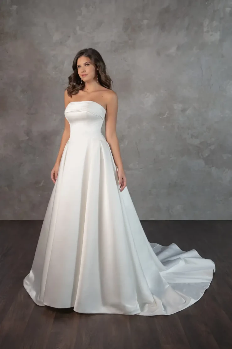 Essense of Australia Style #D4304 Default Thumbnail Image