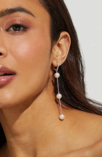 Abrazi Style #DOT DOT DOT LINEAR LEVERBACK EARRINGS SILVER #0 Silver thumbnail